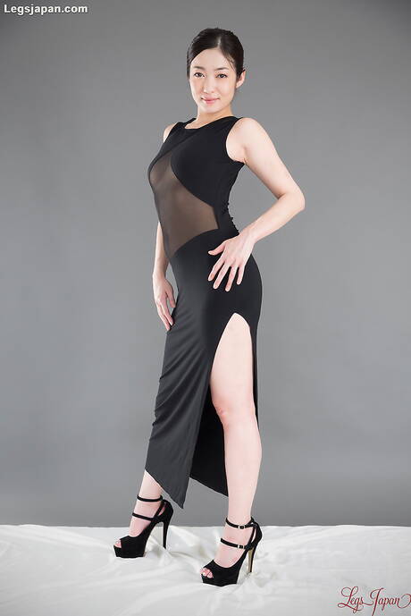 Legs Japan invite you to explore a free pictures with Enami Ryu xxx gallery 238105