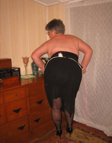 TAC Amateurs pleased to share with you a free picture gallery with Girdle Goddess xxx gallery 274309